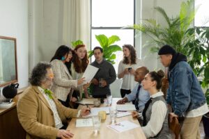 Comment gérer les conflits dans une équipe multiculturelle ?