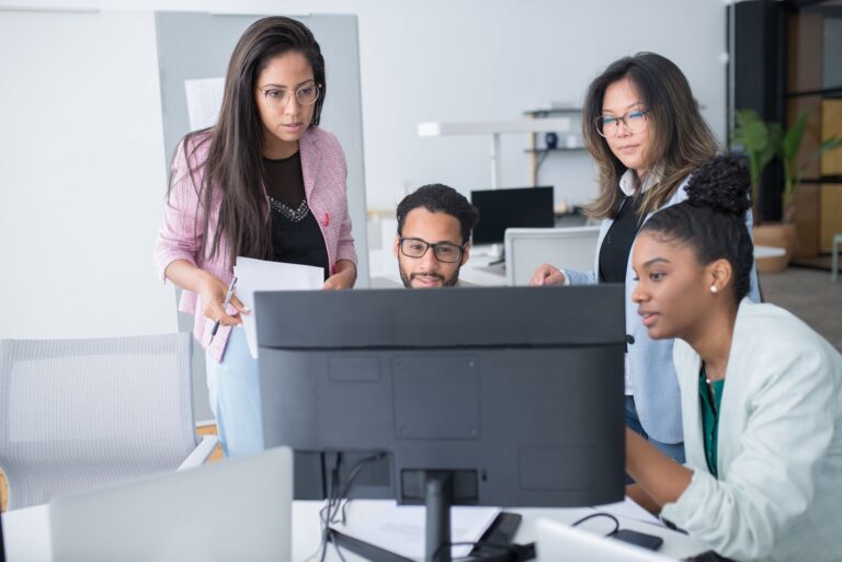 Pourquoi la motivation est-elle cruciale dans le management d&rsquo;équipes performantes ?