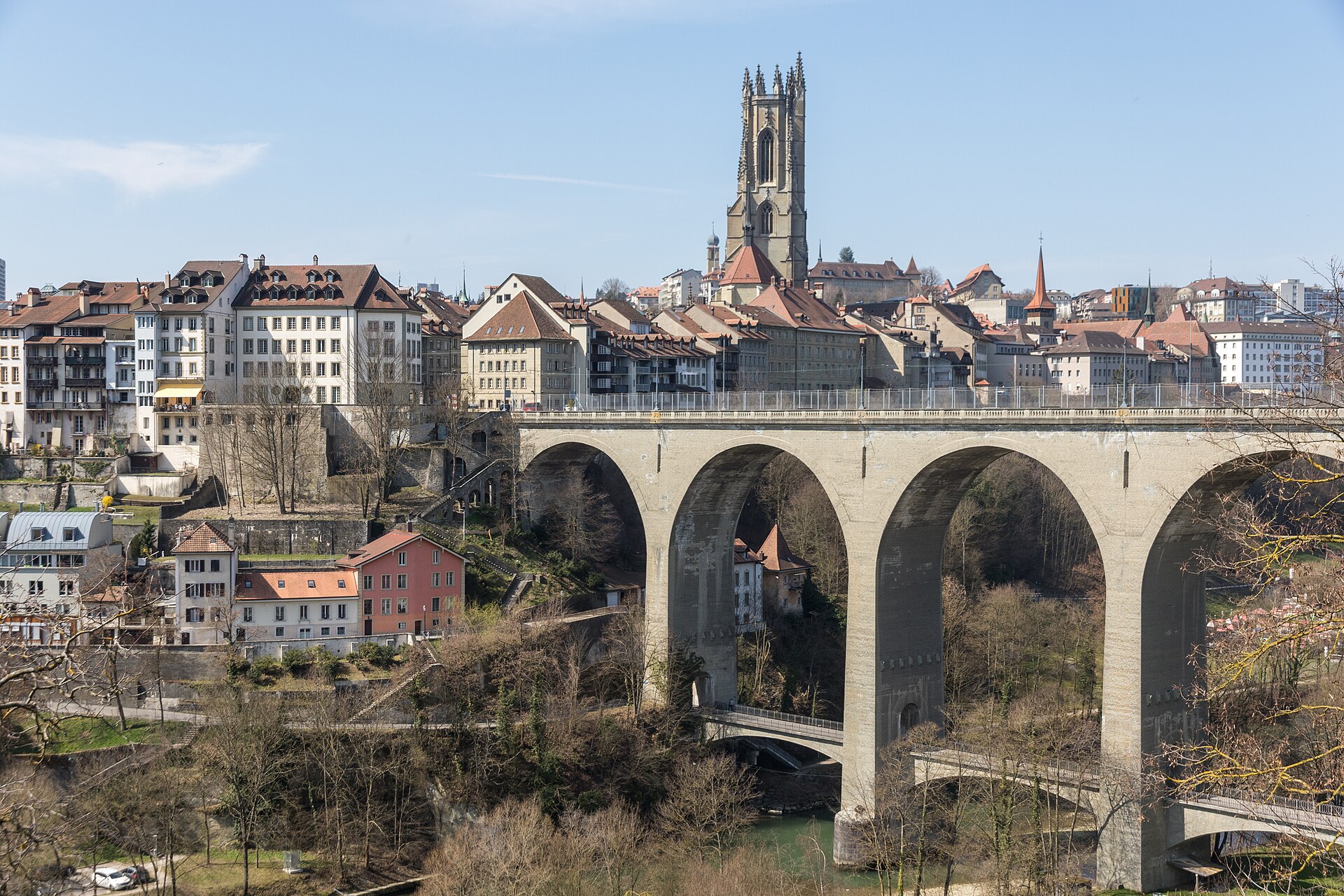 Fribourg réécrit sa loi sur la formation professionnelle